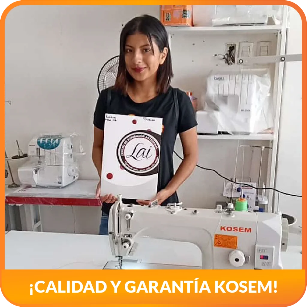 Cliente feliz con su máquina de coser Janome adquirida en KOSEM Ecuador