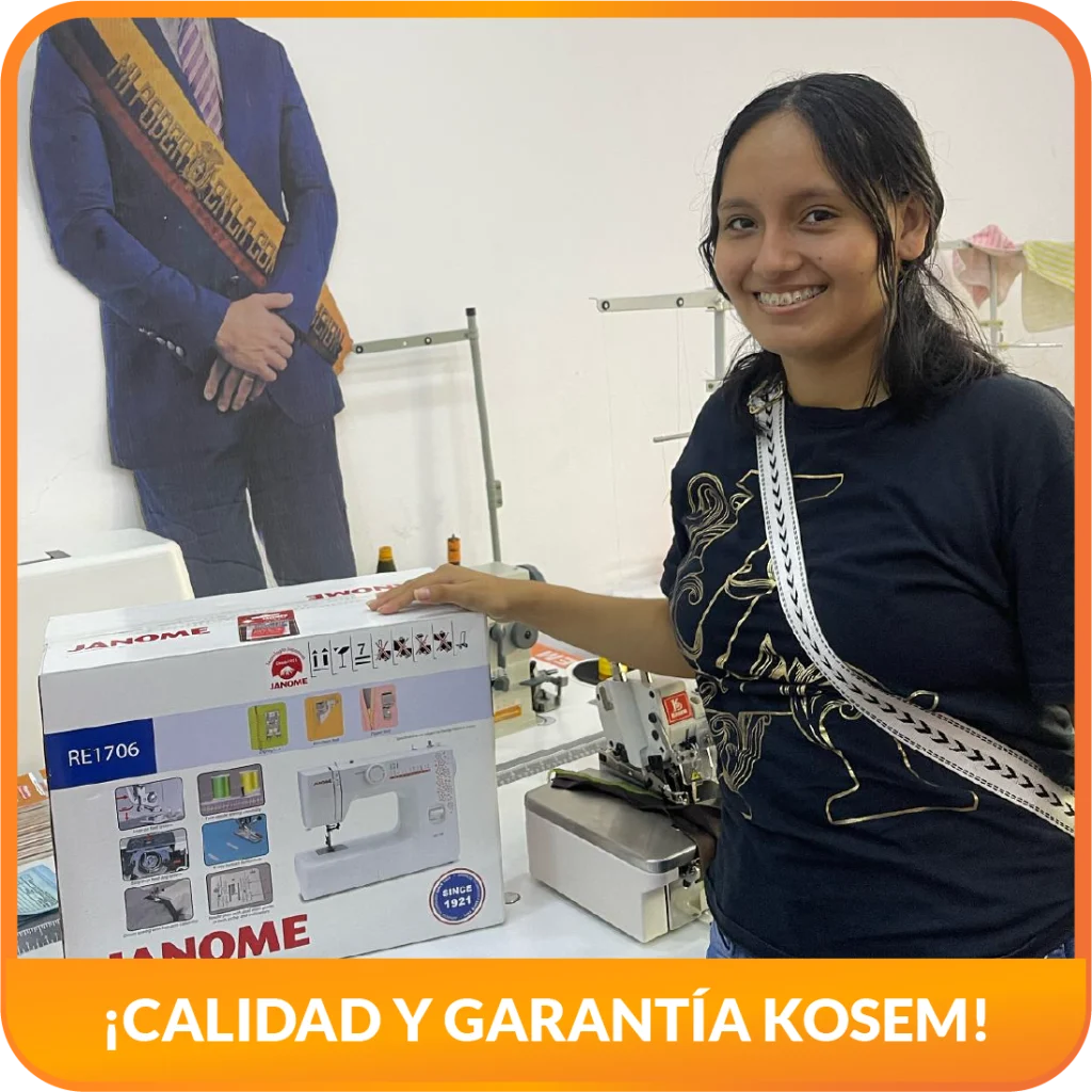 Cliente feliz con su máquina de coser Janome adquirida en KOSEM Ecuador