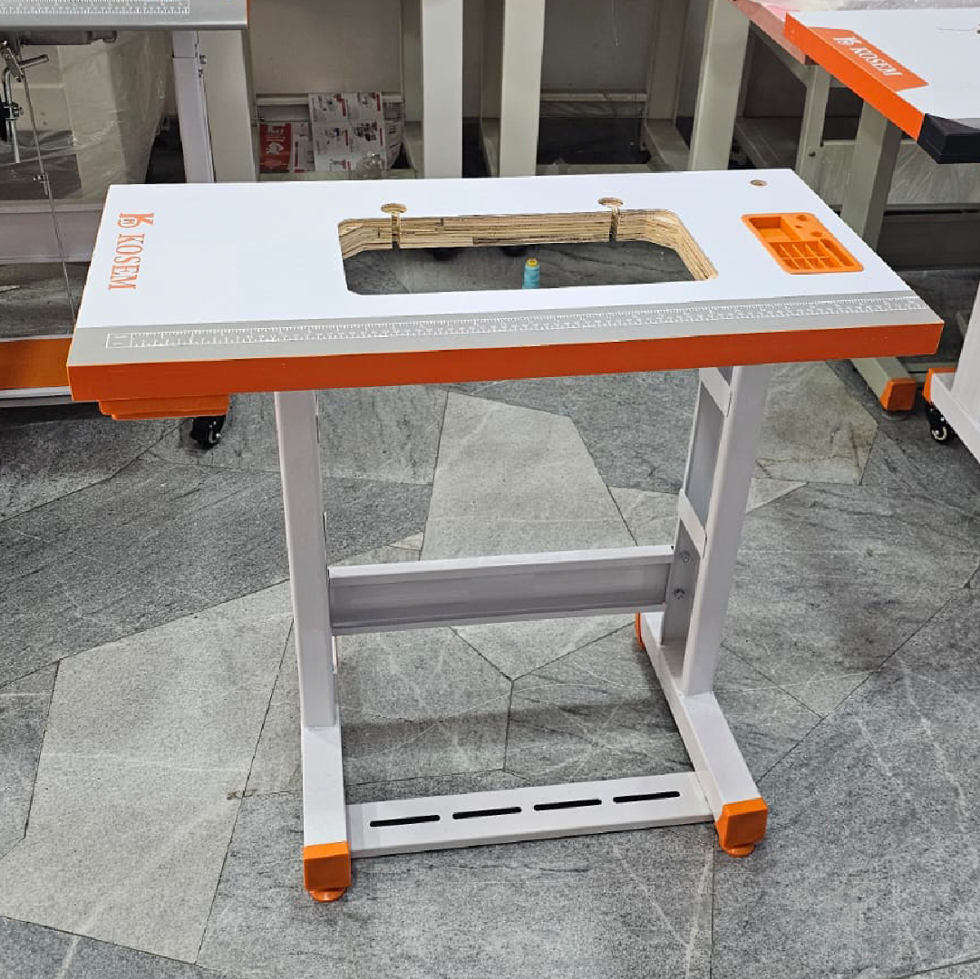 Mueble KOSEM para máquina de coser doméstica con regla y organizador